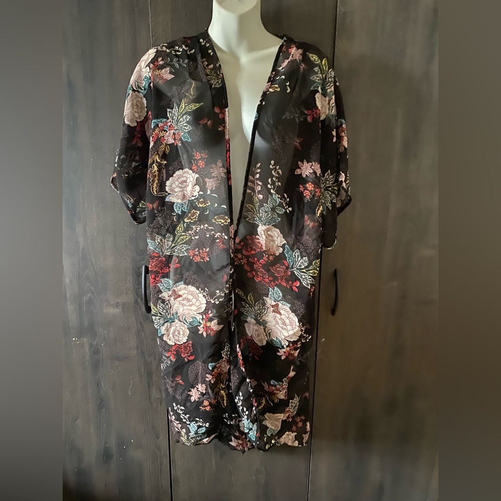 Live 4 truth Floral Black Kimono Dress size M